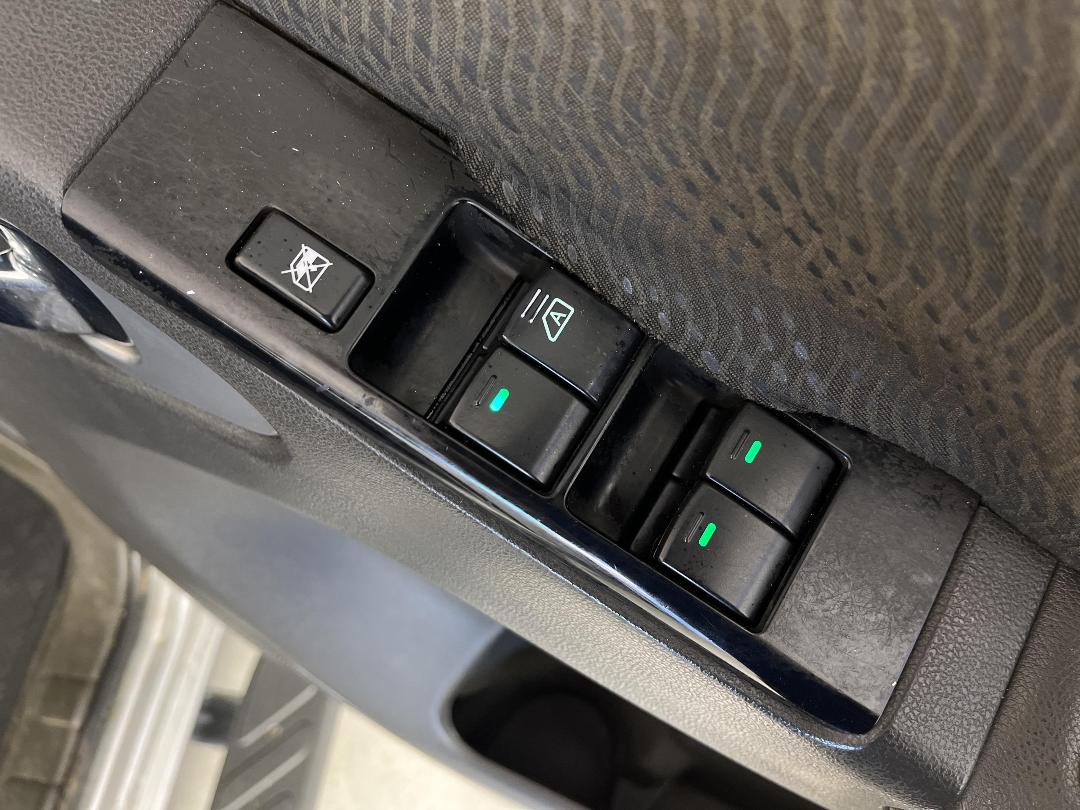 Photo '23' of Nissan Navara