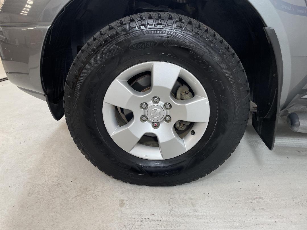 Photo '10' of Nissan Navara