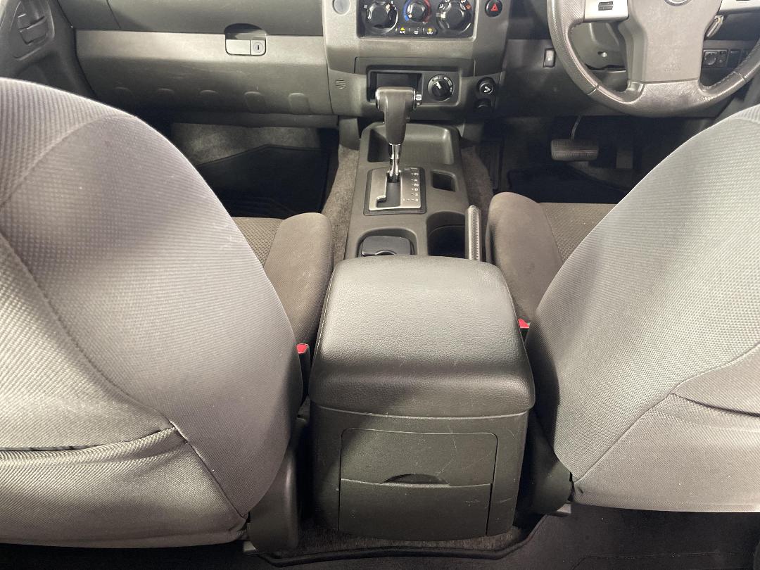 Photo '18' of Nissan Navara