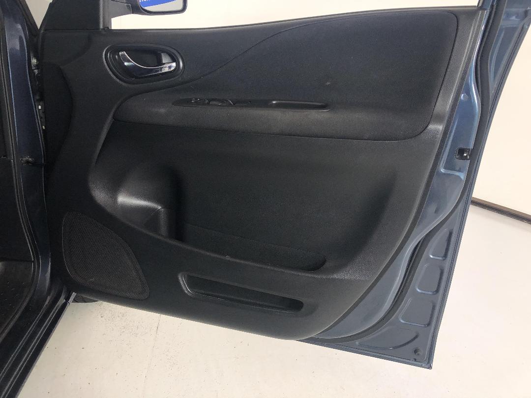 Photo '15' of Nissan Serena