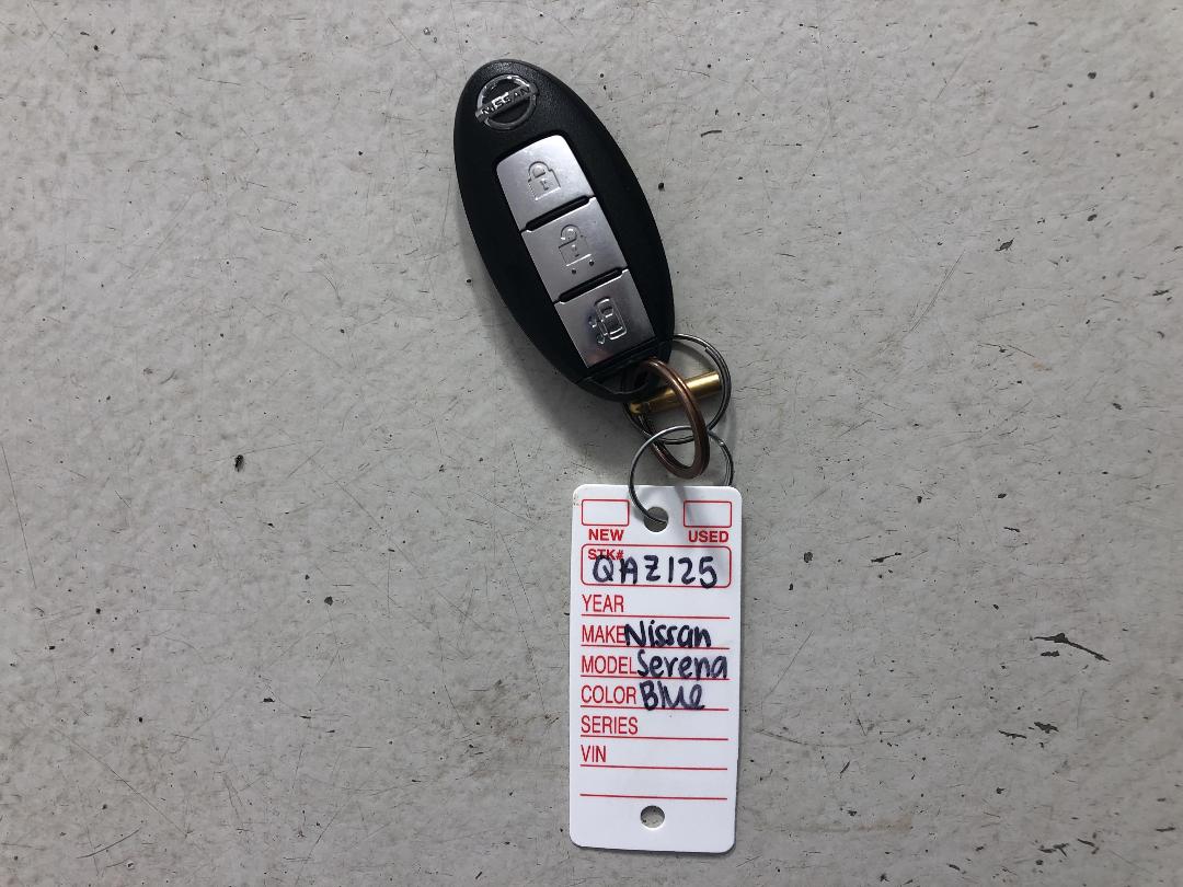 Photo '22' of Nissan Serena