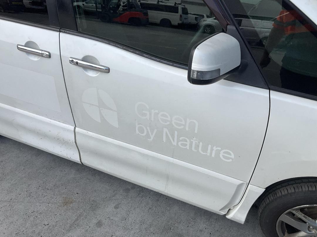 Photo '3' of Nissan Serena