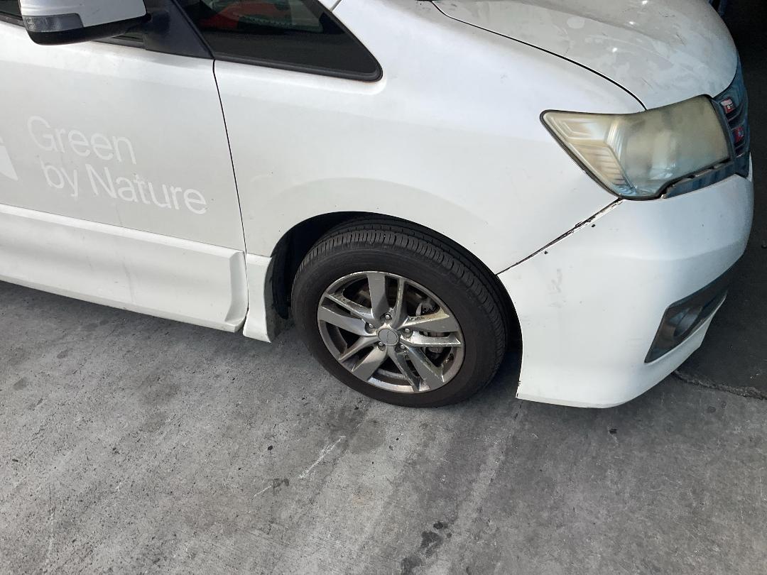 Photo '2' of Nissan Serena