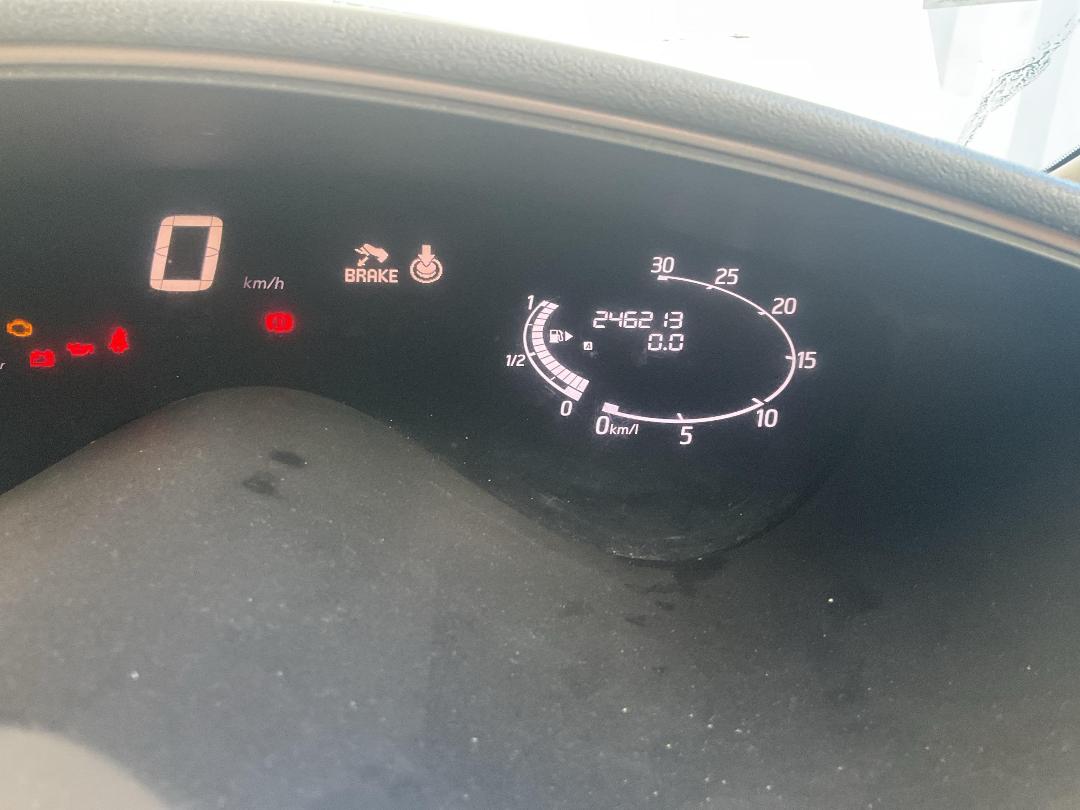 Photo '17' of Nissan Serena