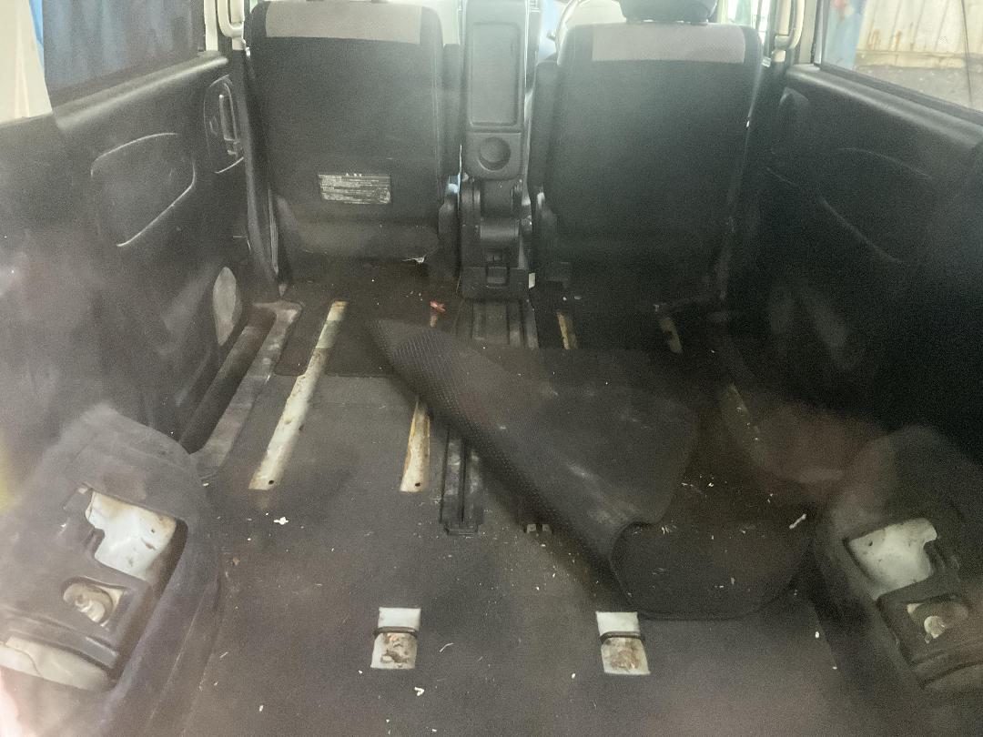 Photo '22' of Nissan Serena