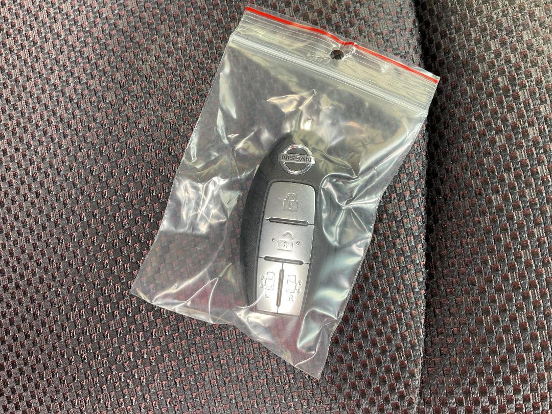 Photo '27' of Nissan Serena