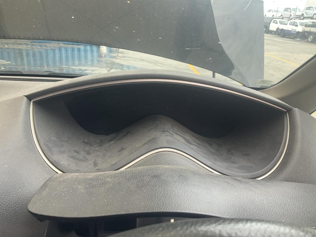 Photo '13' of Nissan Serena