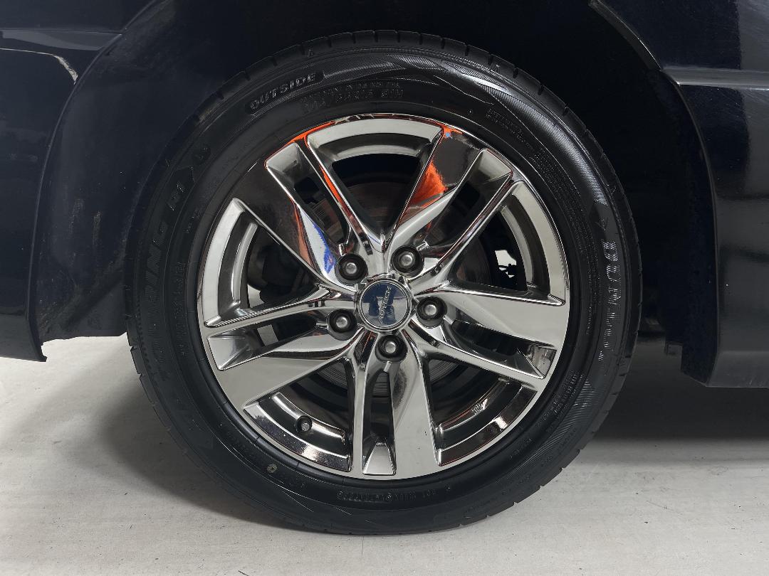 Photo '12' of Nissan Serena