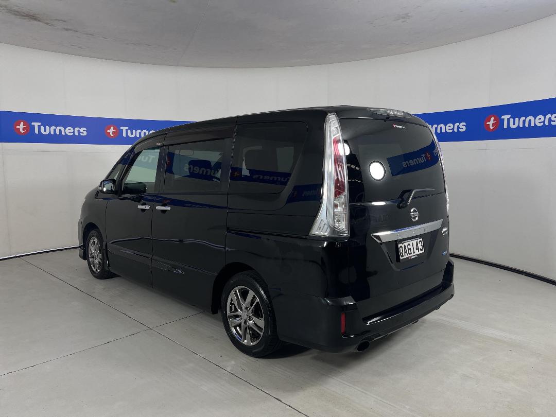 Photo '5' of Nissan Serena