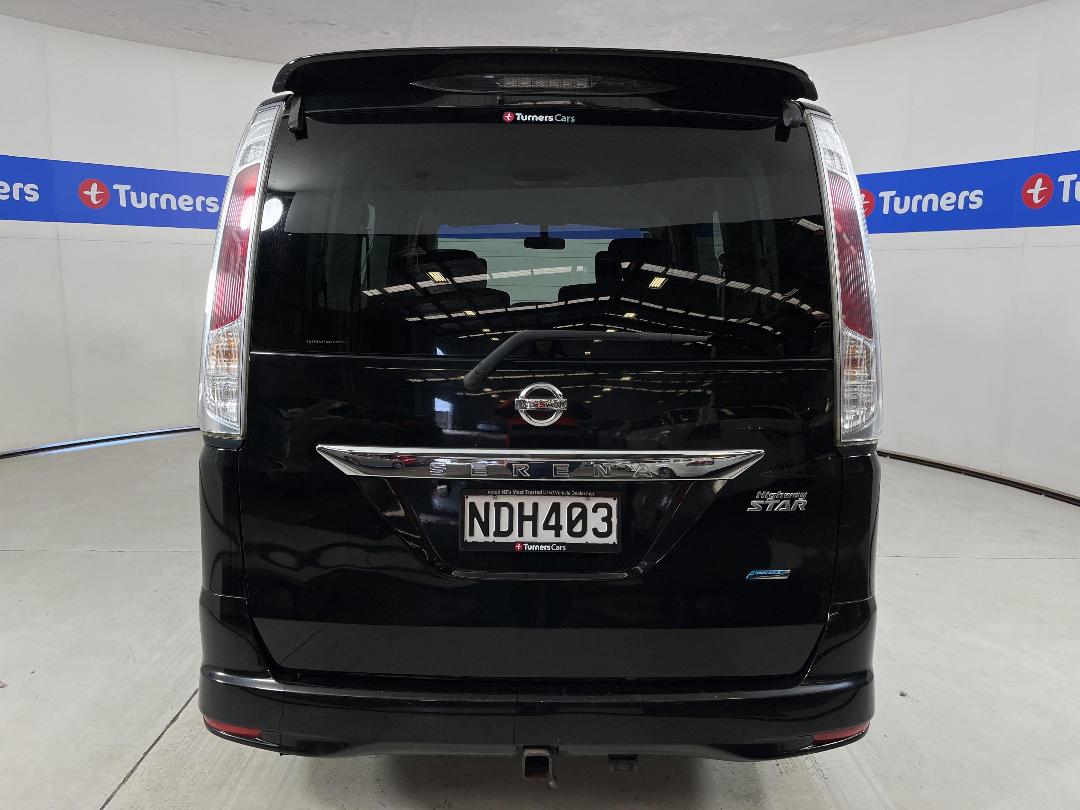 Photo '6' of Nissan Serena Photo '6' of Nissan Serena