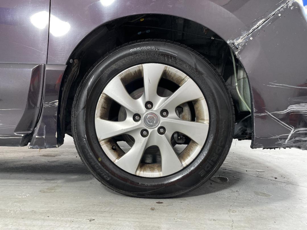 Photo '9' of Nissan Serena