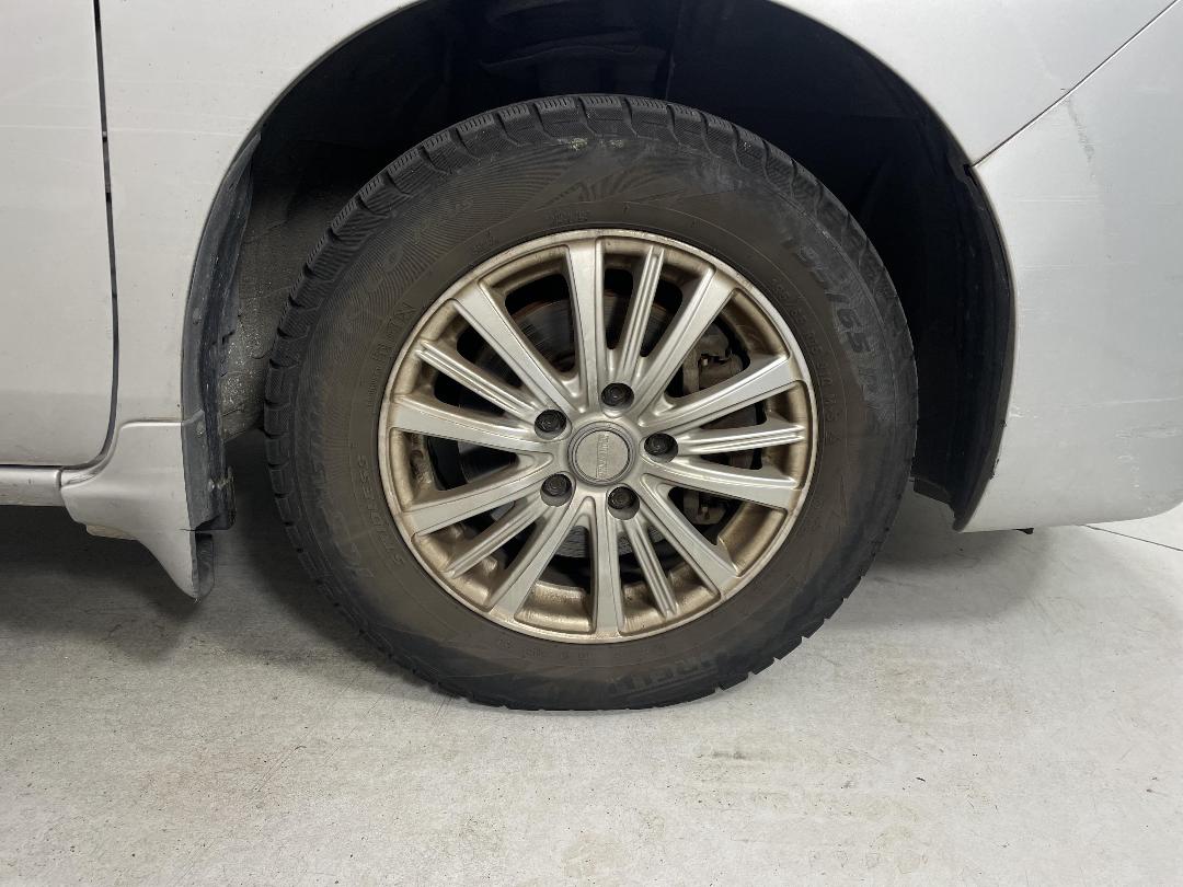 Photo '7' of Nissan Serena