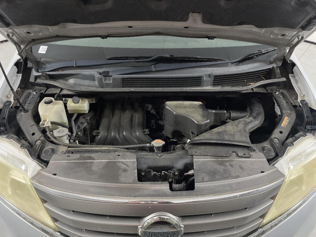 Photo '11' of Nissan Serena