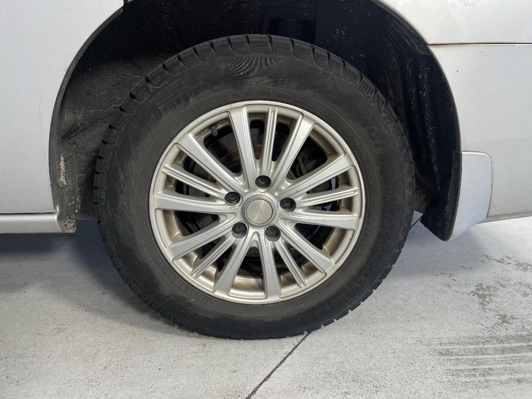 Photo '9' of Nissan Serena