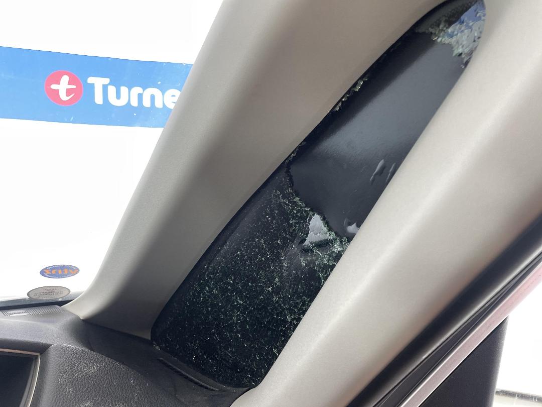 Photo '21' of Nissan Serena