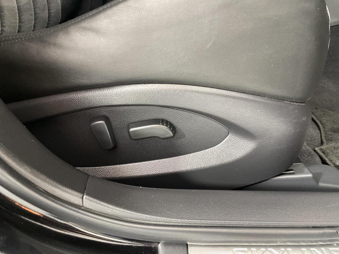 Photo '23' of Nissan Skyline