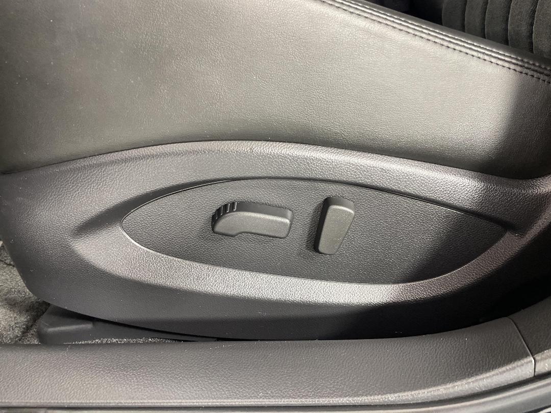 Photo '24' of Nissan Skyline