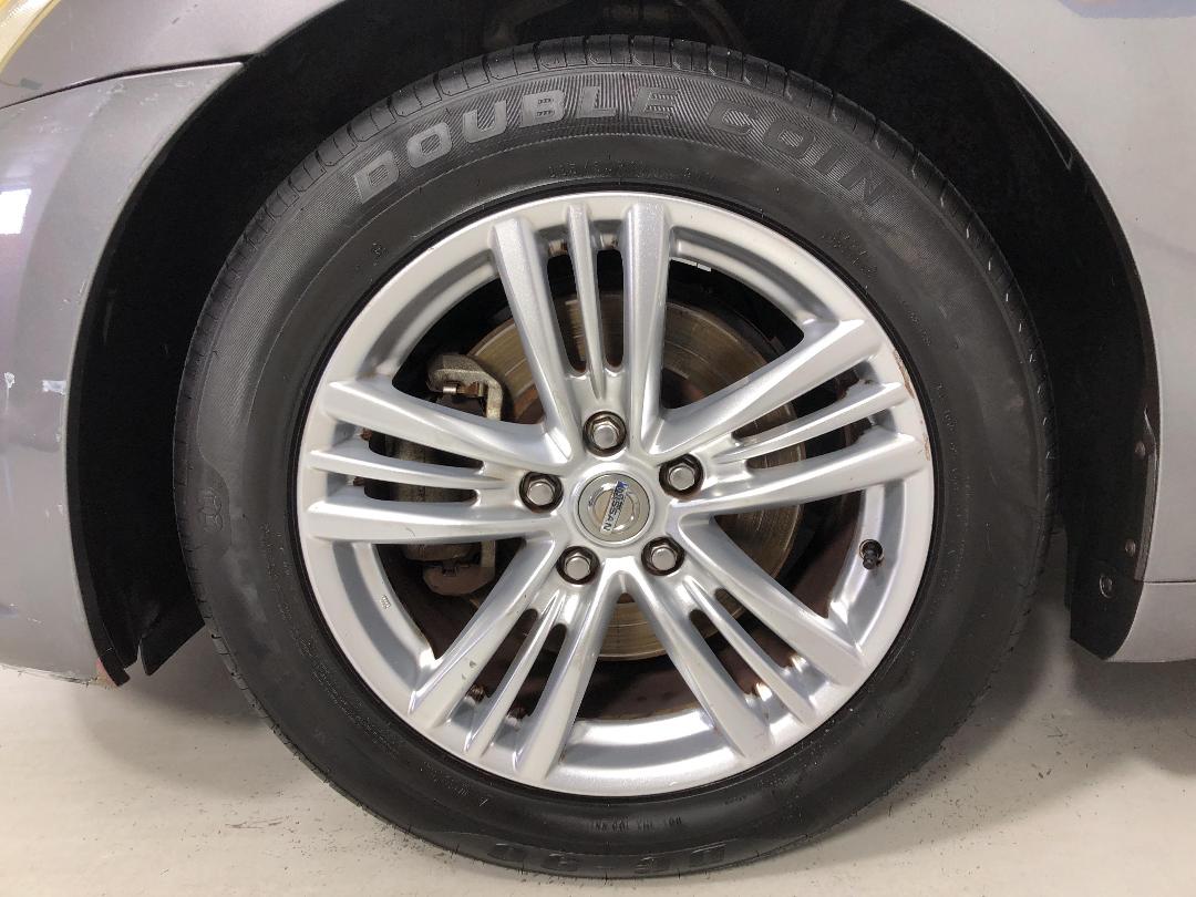 Photo '10' of Nissan Skyline Photo '10' of Nissan Skyline