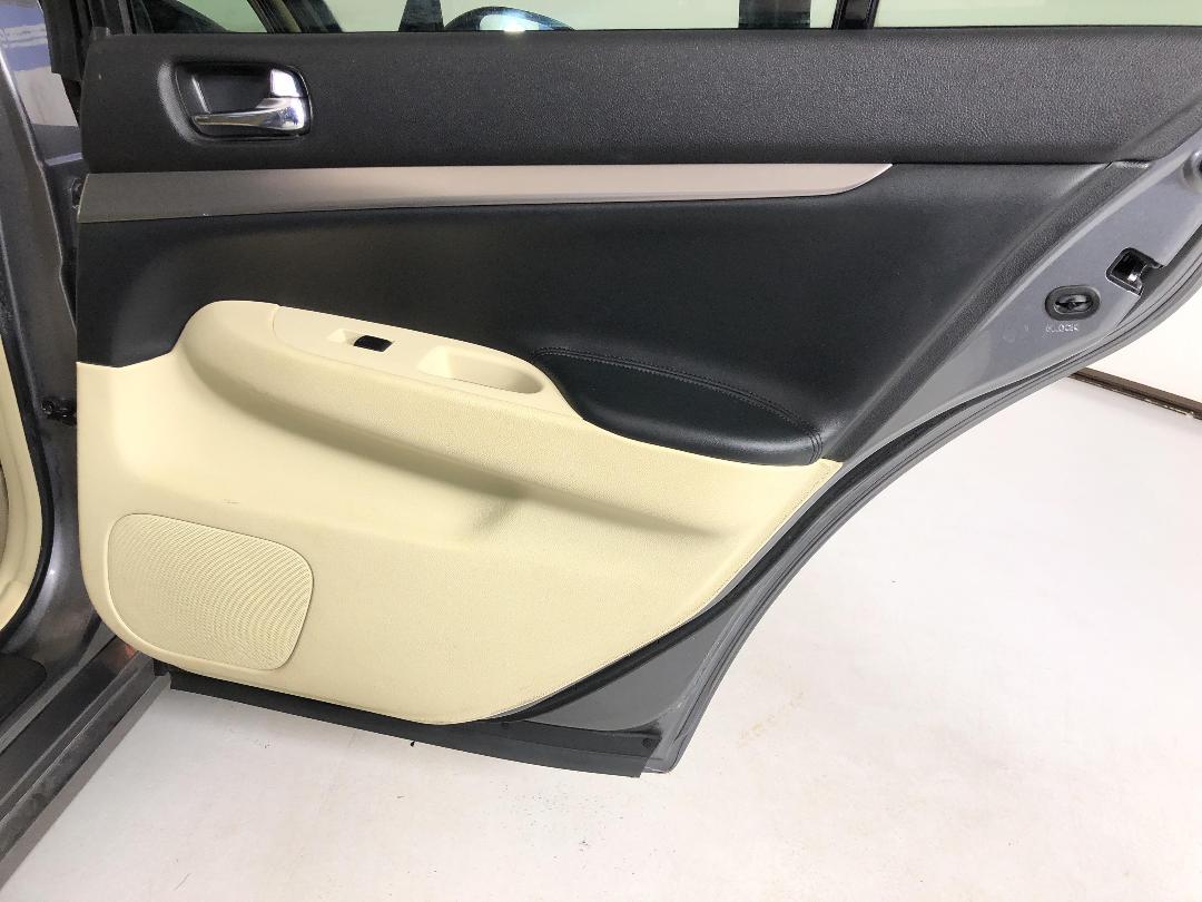 Photo '19' of Nissan Skyline Photo '19' of Nissan Skyline