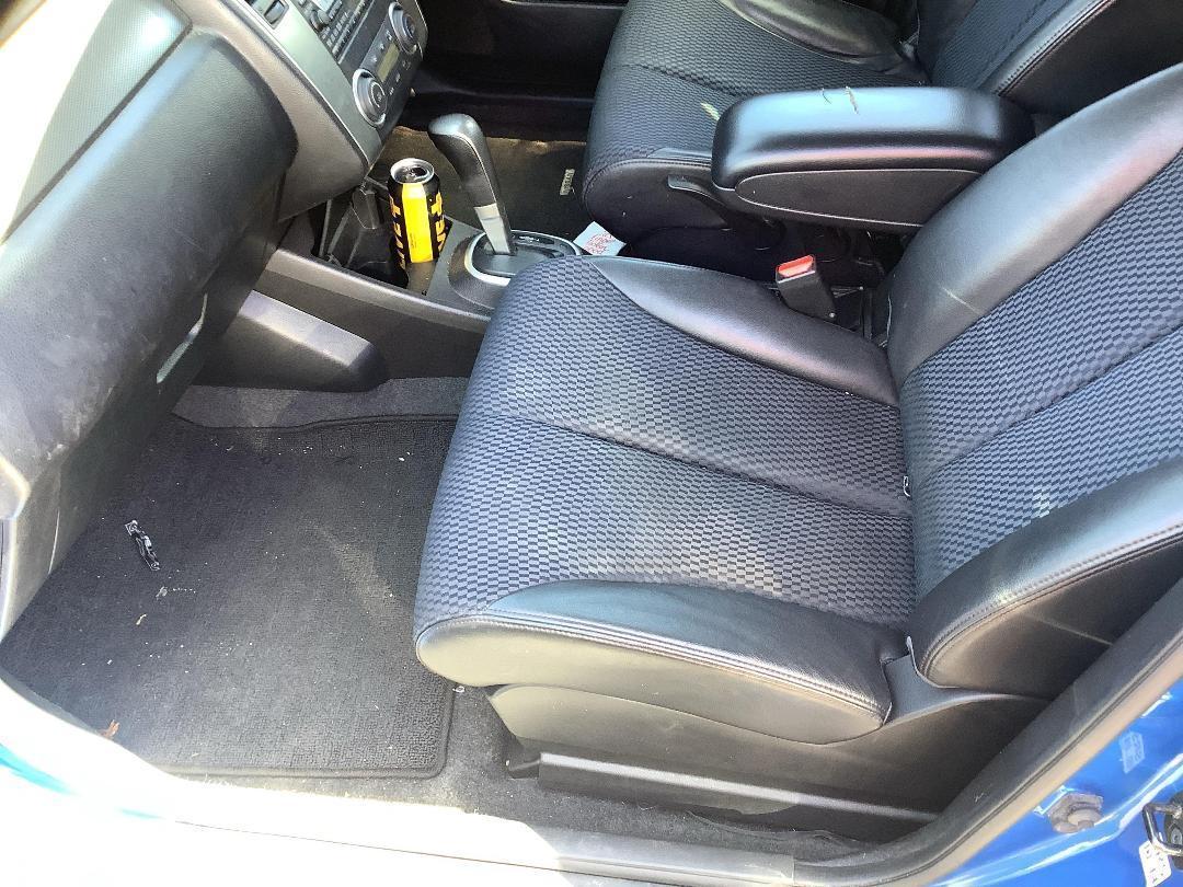 Photo '8' of Nissan Tiida TI Photo '8' of Nissan Tiida TI