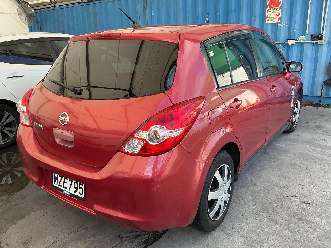 Photo '6' of Nissan Tiida