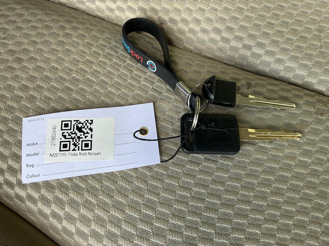 Photo '9' of Nissan Tiida