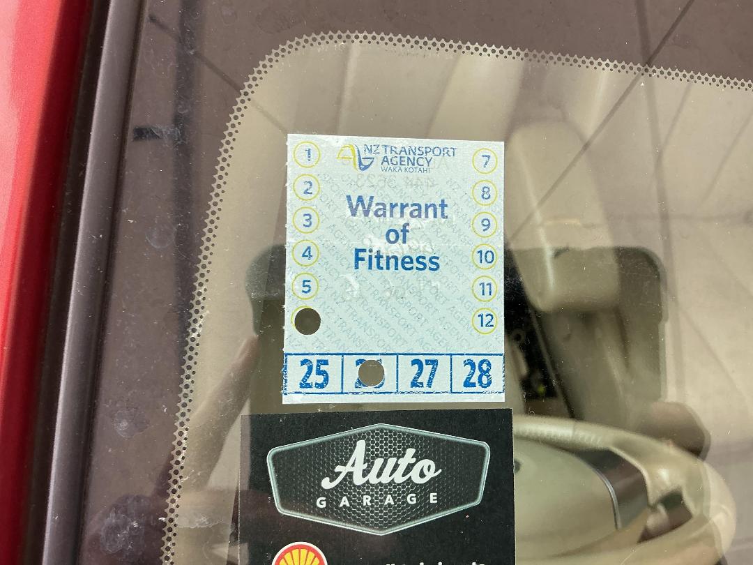 Photo '15' of Nissan Tiida