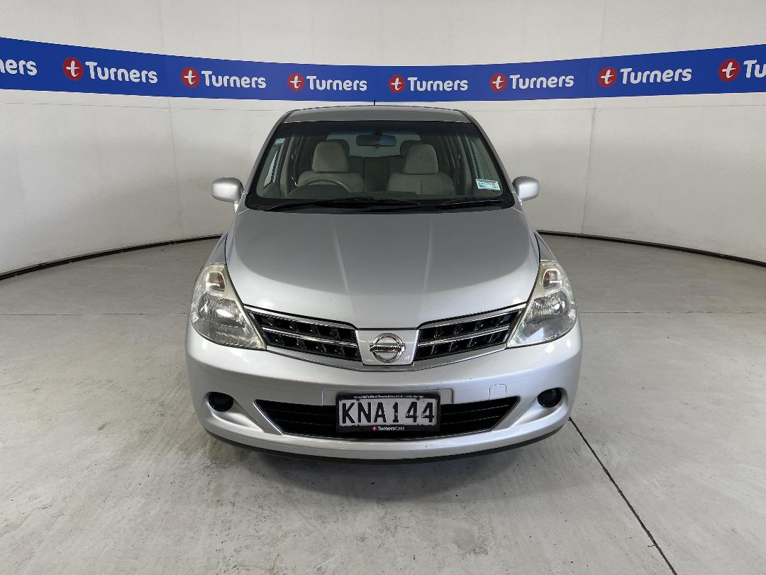 Photo '2' of Nissan Tiida