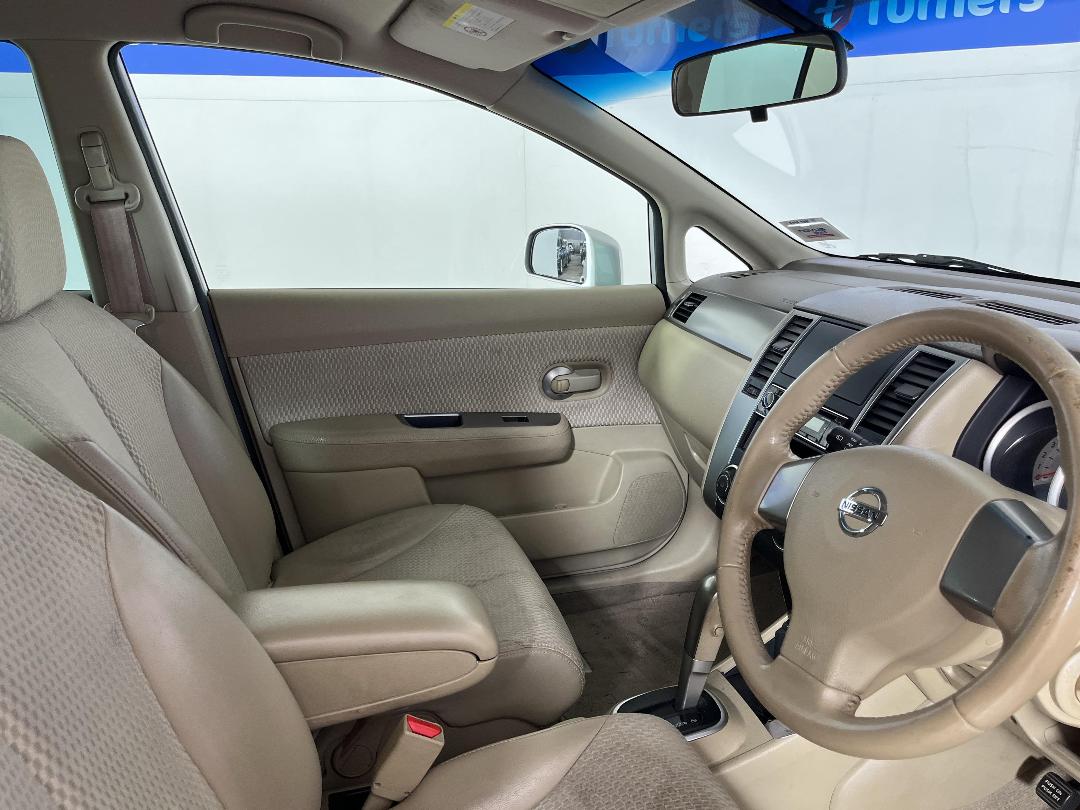 Photo '16' of Nissan Tiida