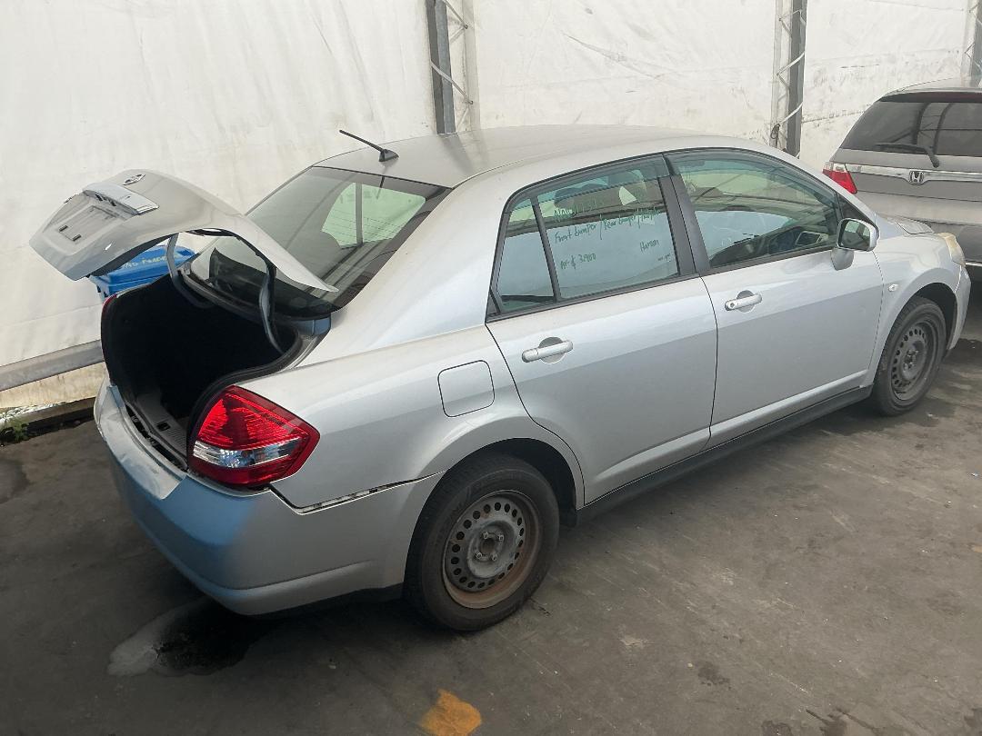 Photo '11' of Nissan Tiida Latio Photo '11' of Nissan Tiida Latio