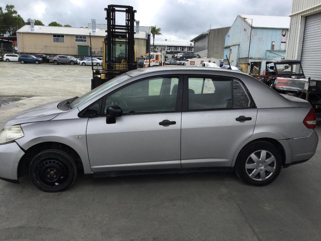 Photo '4' of Nissan Tiida Latio