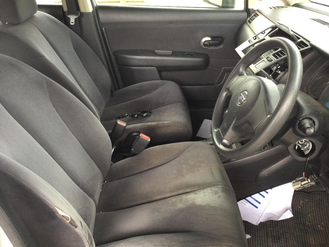 Photo '22' of Nissan Tiida Latio