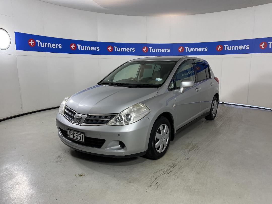 Photo '4' of Nissan Tiida Photo '4' of Nissan Tiida