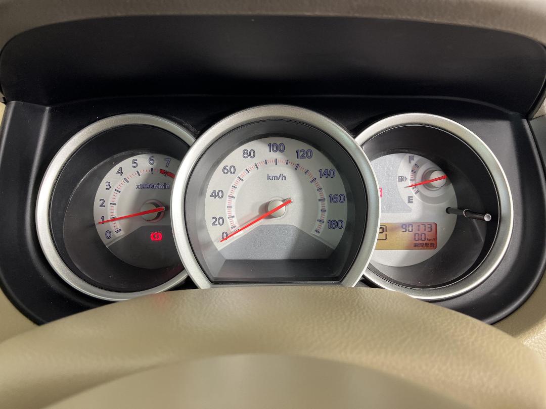 Photo '21' of Nissan Tiida Photo '21' of Nissan Tiida