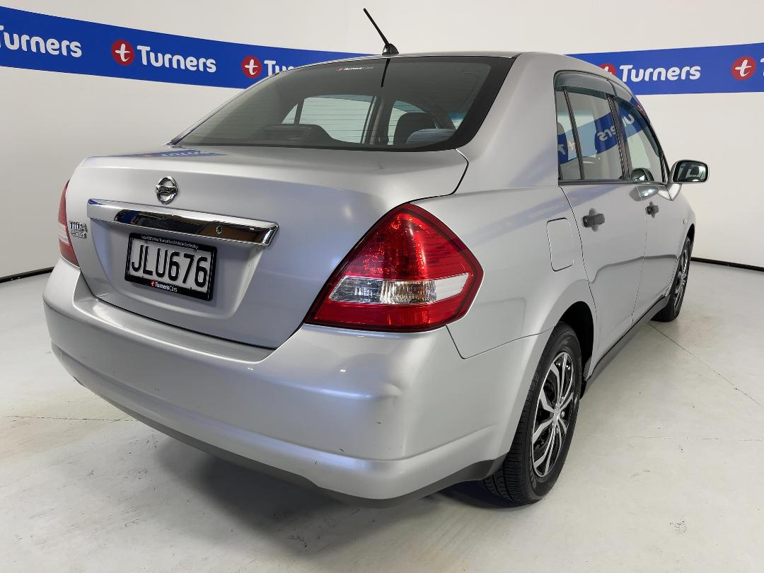 Photo '7' of Nissan Tiida Photo '7' of Nissan Tiida