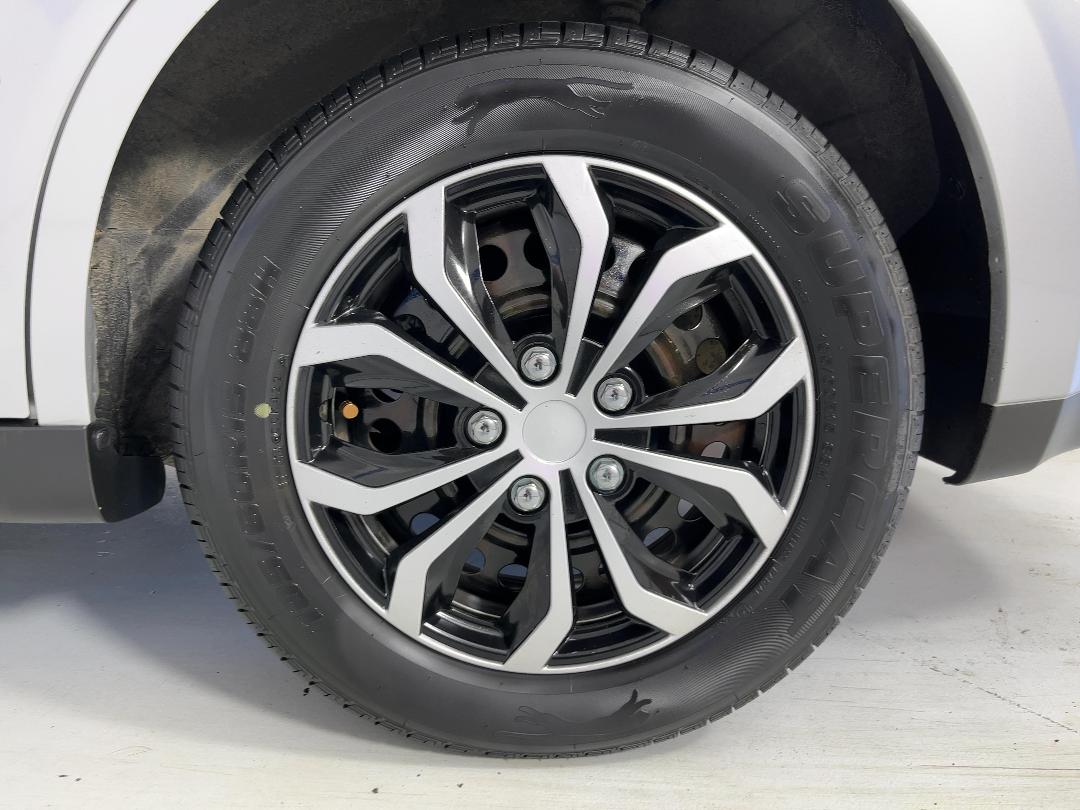 Photo '11' of Nissan Tiida Photo '11' of Nissan Tiida