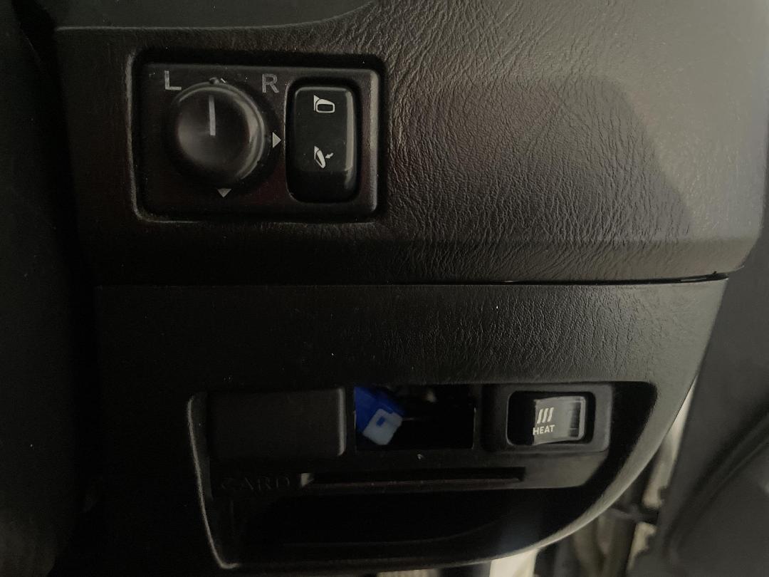 Photo '21' of Nissan Urvan