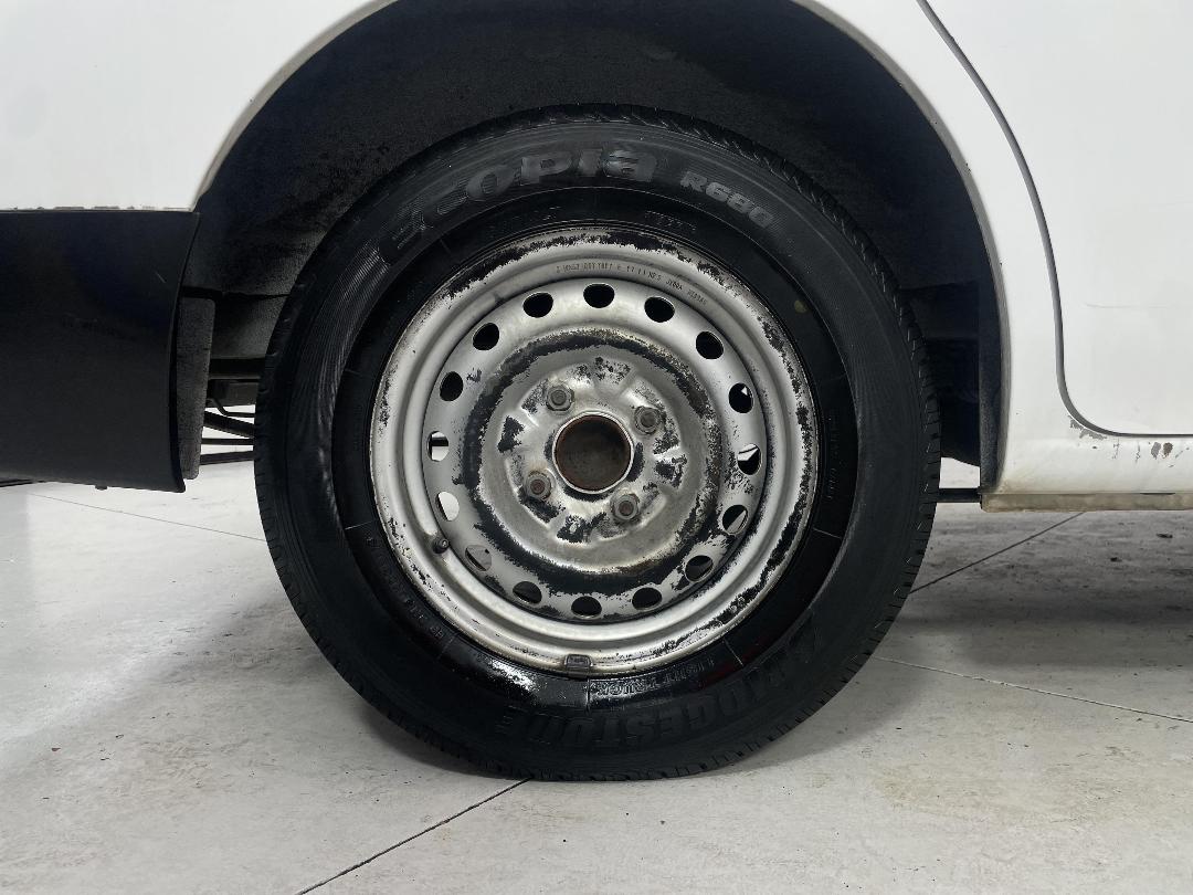 Photo '12' of Nissan Vanette