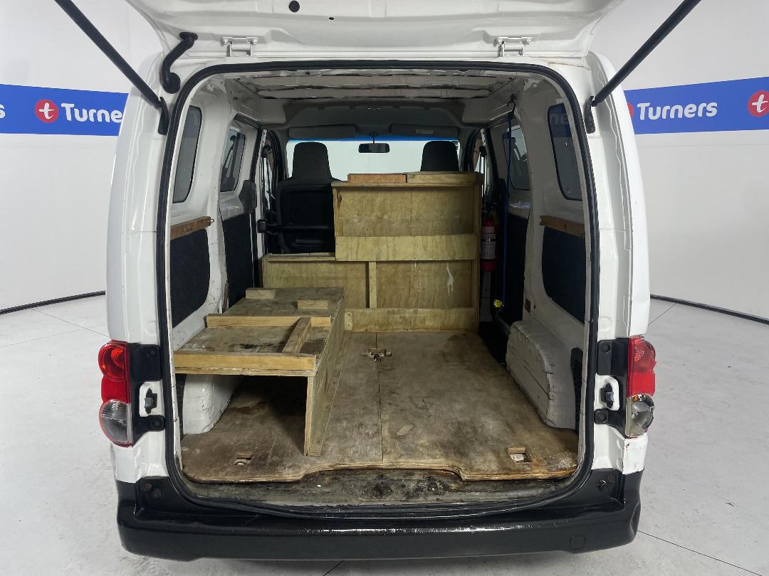 Photo '14' of Nissan Vanette