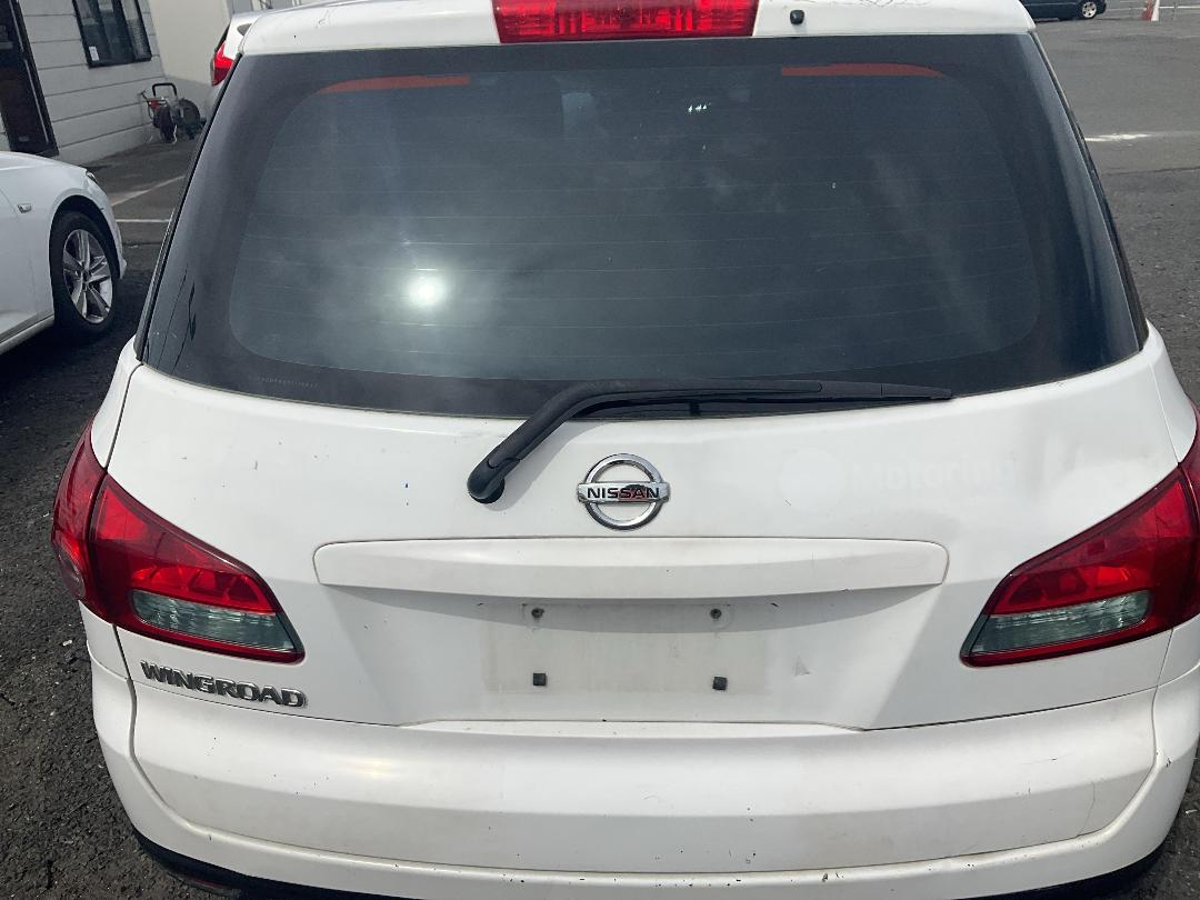 Photo '5' of Nissan Wingroad