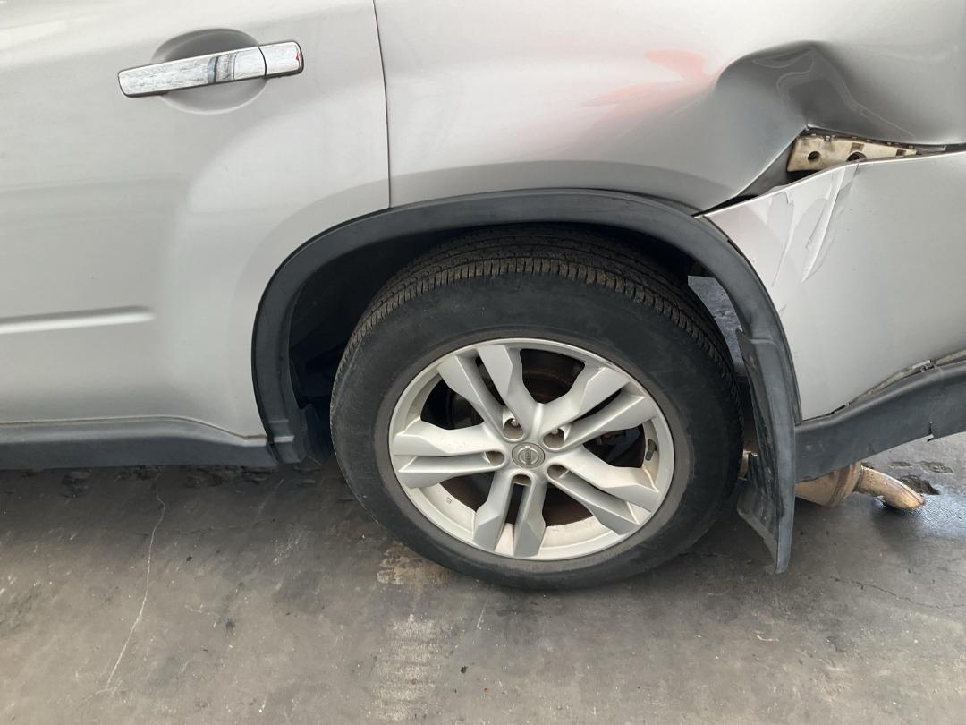 Damaged Nissan XTrail 2011 in Wiri at Turners Damaged and End Of