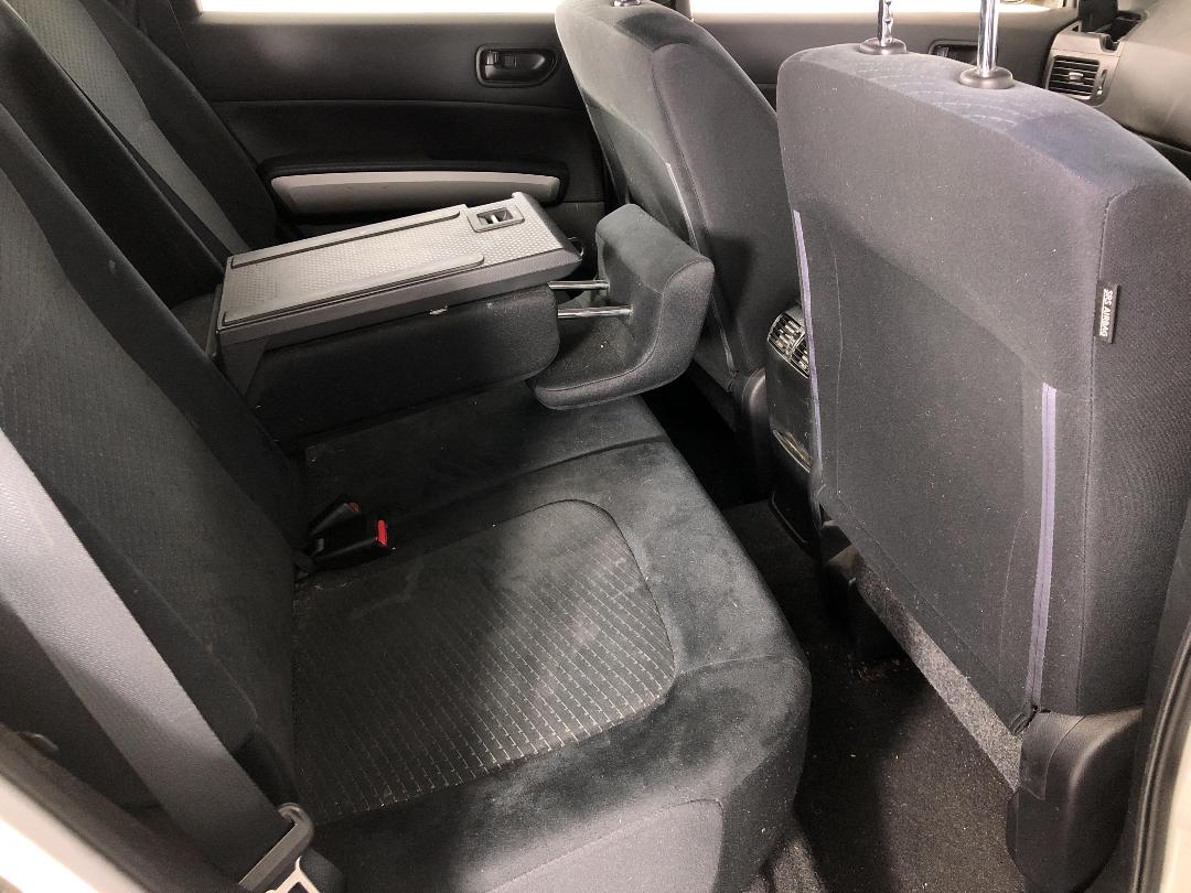 Photo '18' of Nissan X-Trail ST-L Photo '18' of Nissan X-Trail ST-L