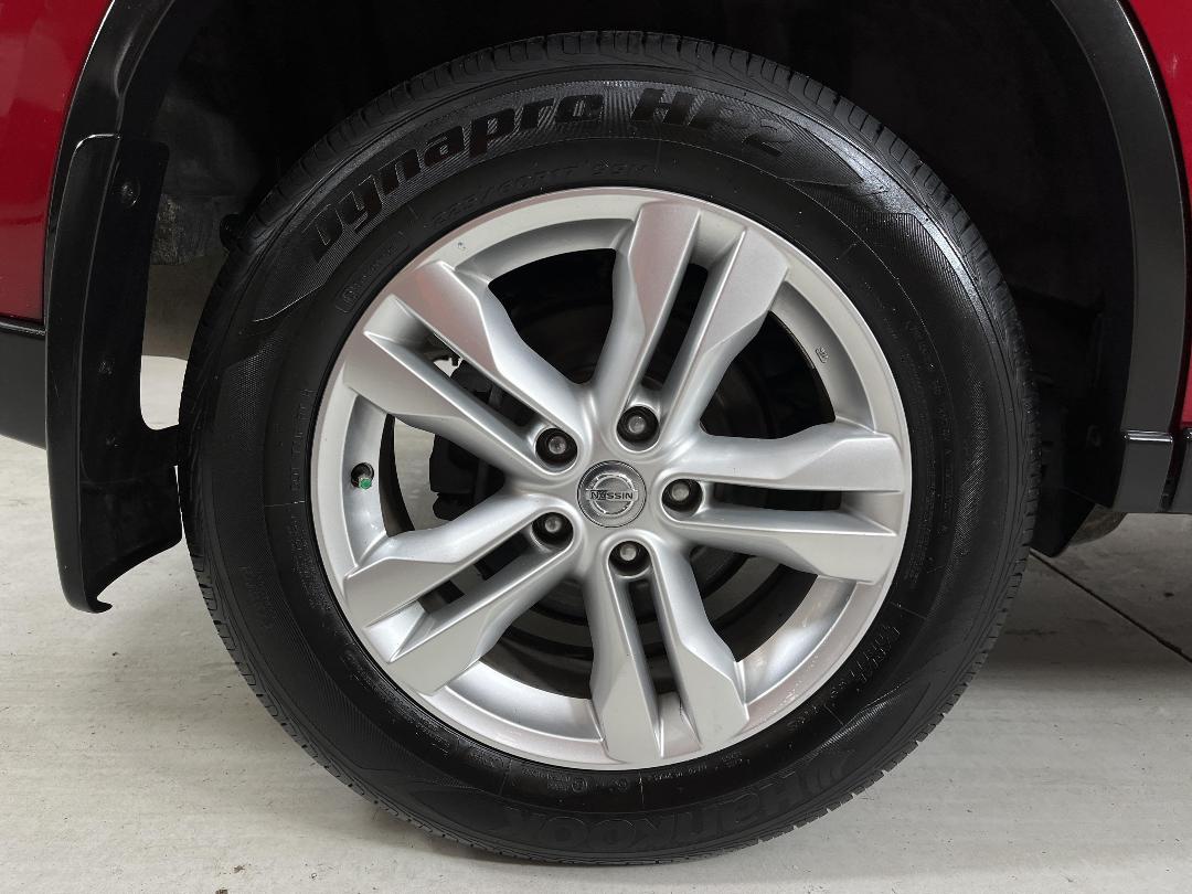 Photo '12' of Nissan X-Trail