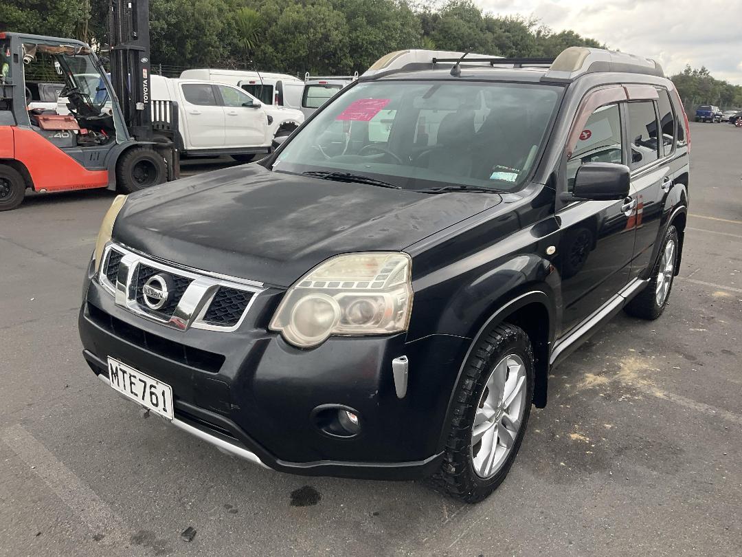 Photo '2' of Nissan X-Trail
