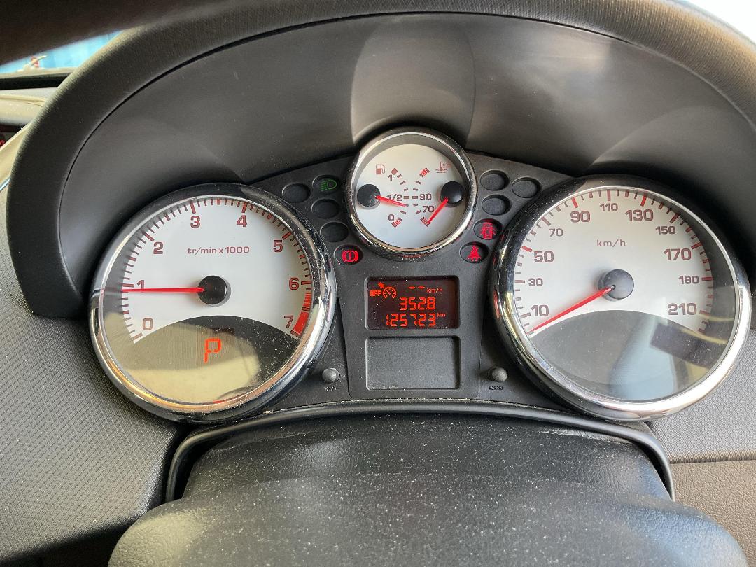 Photo '8' of Peugeot 207 XT Photo '8' of Peugeot 207 XT