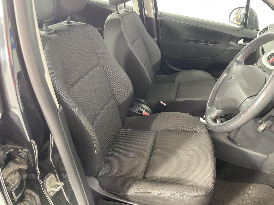 Photo '14' of Peugeot 207 XT