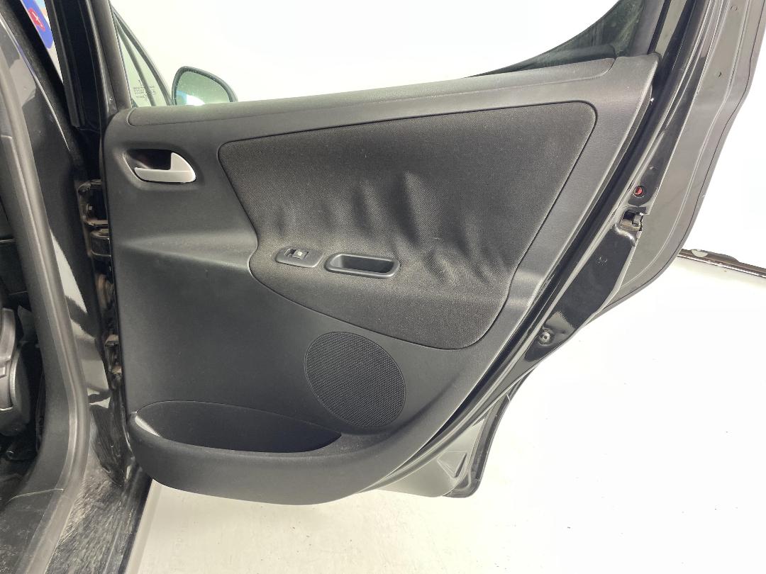 Photo '17' of Peugeot 207 XT