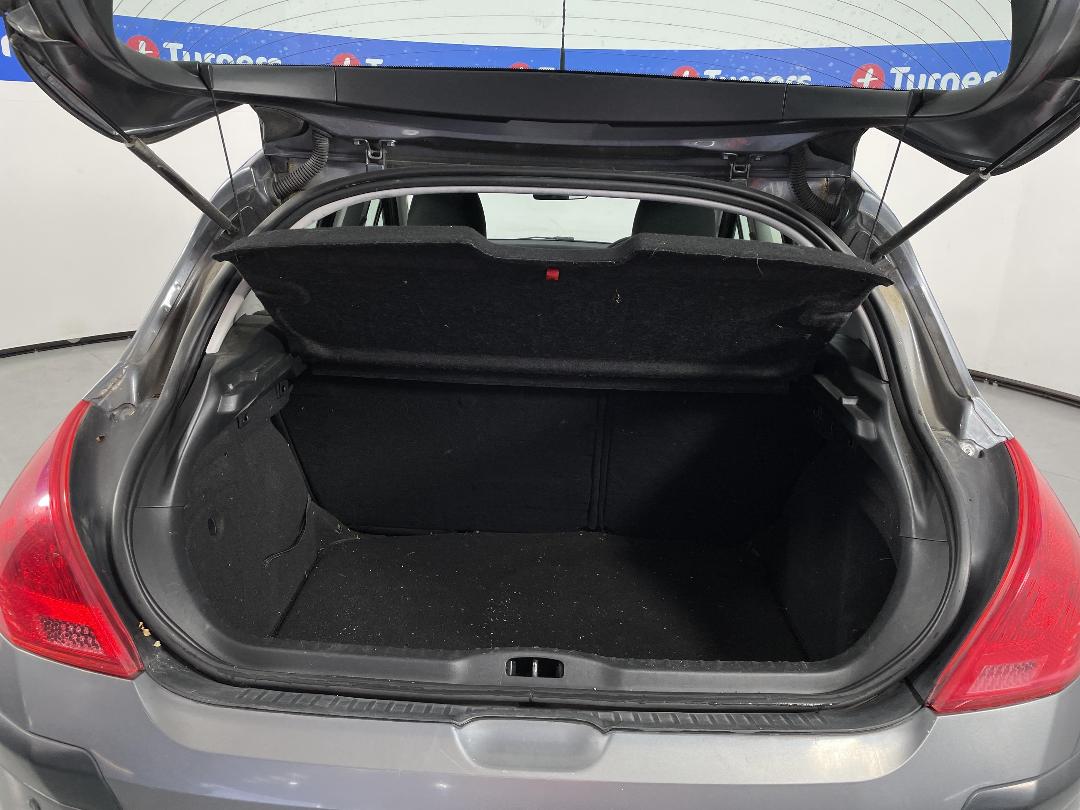 Photo '14' of Peugeot 308