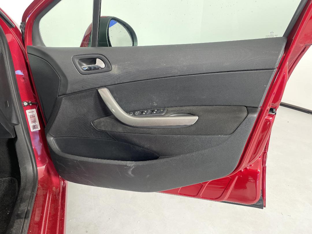 Photo '15' of Peugeot 308