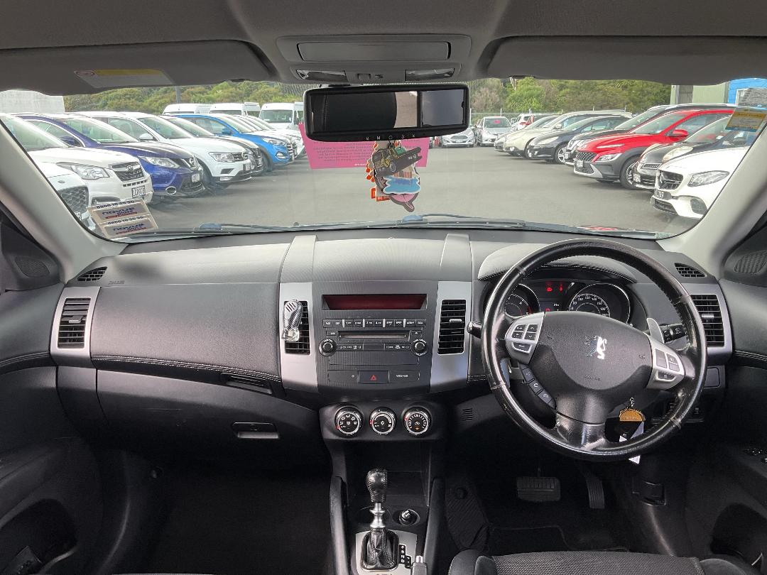 Photo '10' of Peugeot 4007